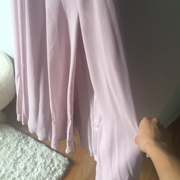 A dress - Picture 3 of 5